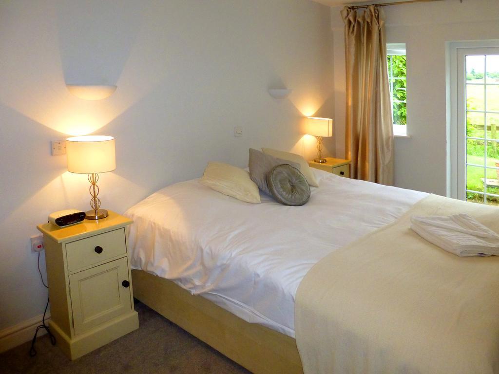 The Peacock Country Inn Chinnor Exteriér fotografie